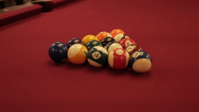 Pool table break balls 