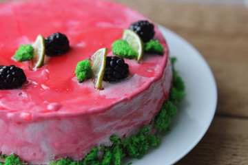 cake with strawberries and cream