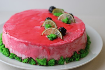 cake with strawberries and cream