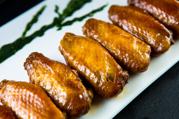 Chicken wing with sauce