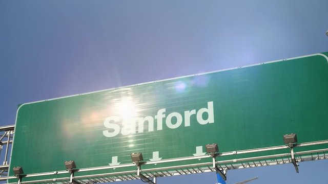 Airplane Landing Sanford