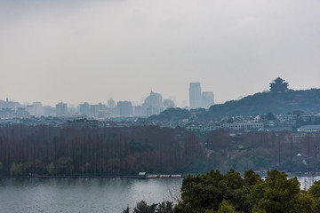 Fototapeta premium Landscape of the West Lake from the Leifeng Pagoda of Hangzhou, China