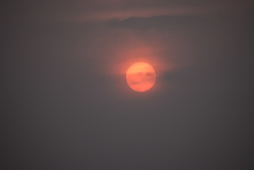 Obraz premium Beautiful red sunset