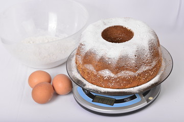 Ciasto, babka piaskowa z cukrem pudrem, 1414 gram © adamraga