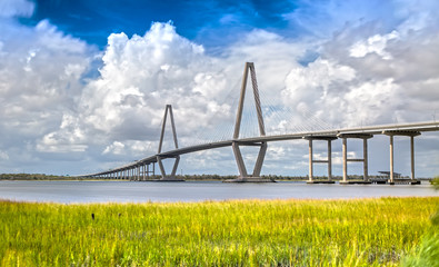 Naklejka premium Arthur Ravenel Bridge w Charleston, Karolina Południowa