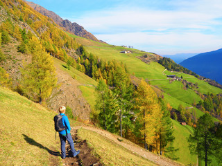 Obraz premium Familienwanderung in Südtirol