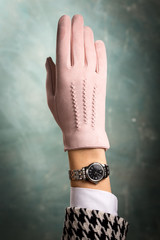 Exquisite Pink Suede Glove