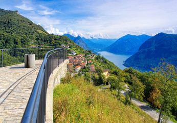 Bre kleines Dorf am Luganersee, Schweiz - Bre small village on Lake Lugano