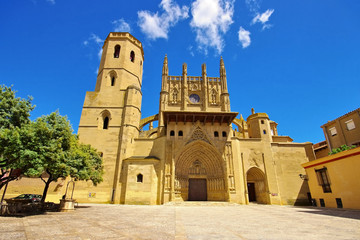 Fototapeta na wymiar Huesca Kathedral in Aragonien, Spanien - Huesca cathedral in Spain