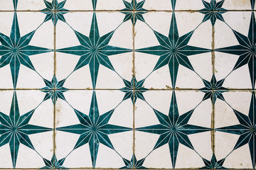 Green and White Star Pattern Tiled Background