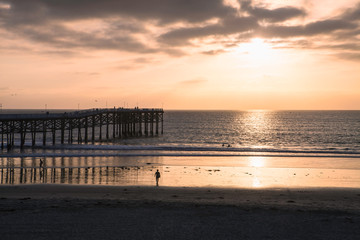Obraz premium sunset on the beach in San Diego