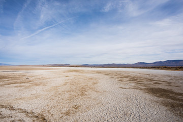 Fototapeta na wymiar Middle Alkali Dry Lake Bed in Cedarville California