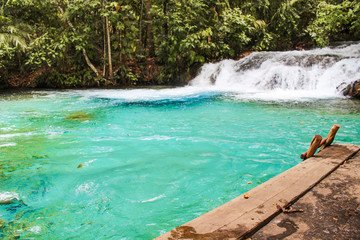 Cachoeira do Formiga com águas cristalinas no Jalapão