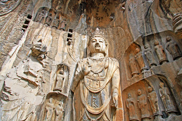 Longmen Grottoes : The Bodhisattava sculptures of Fengxian Cave (or Li Zhi Cave) The world heritage...