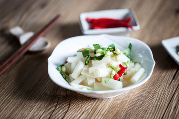 Cold tender lotus root tip