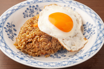 ドライカレー