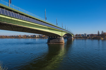 Die Kennedybrücke in Bonn