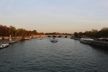 Naklejka premium il Battello sulla Senna