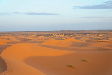 Fototapeta na wymiar Wüste Erg Chebbi, Merzouga, Marokko, Afrika