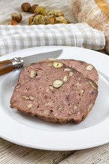 terrine aux noisettes