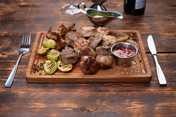 Pork medalions with zucchini