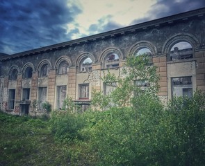 Obraz premium Abandoned railway station in Russia