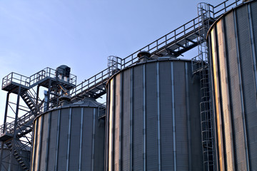 silos,storage,building, silo, sky, industry,agriculture, metal,steel,farm, tower, industrial, factory, container,    