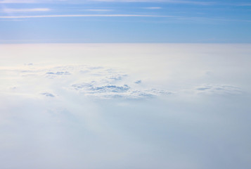 Fototapeta na wymiar Clear Blue Sky with sea of Cloud