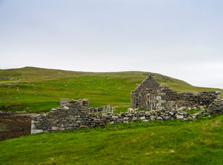 old drystone walls and ruins of an old croft © Elisabeth 