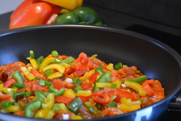 Paprika-Gulasch-Pfanne	