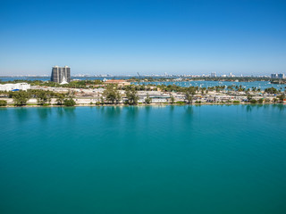 Fototapeta na wymiar Miami neighborhood from the ocean