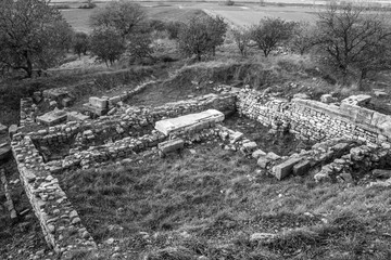 Fototapeta premium Rovine Archeologiche dell'antica città di Troia