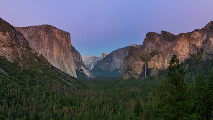 Autumn Fall sunset at Tunnel View in Yosemite National Park