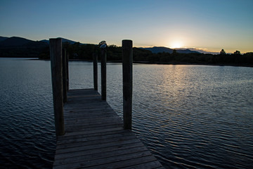 Fototapeta premium derwent water pier at sunset