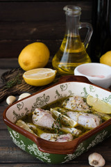Chicken in lemon-wine sauce