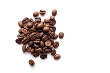 Naklejka premium Coffee beans on white background.