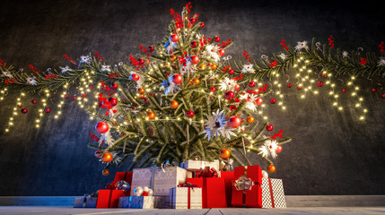 Christmas tree with the gift