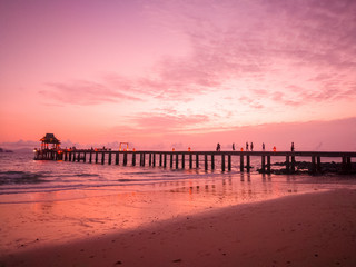 Obraz premium The paradise bridge from beach into the sea at Kohyao , Koh yao yai island is locate in the middle of Phang-nga , Phuket and Krabi , Thailand