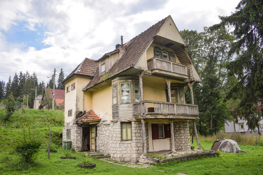 Old villa in Borsec, Romania in decay.