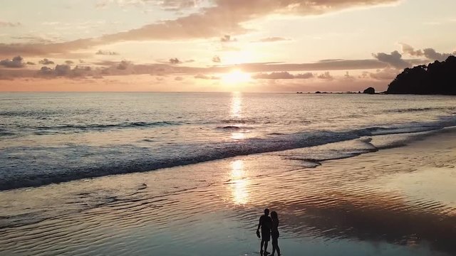 Romantsicher Sonnenuntergang