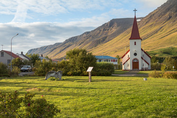 Fototapeta na wymiar Beautiful church in small town Flateyri, west fjords. Iceland