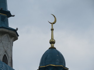 Fototapeta na wymiar The main mosque of Kazan Kul Sharif in the Kremlin
