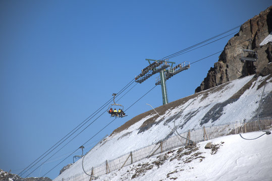 Remontes en la estación de esqui de Ordino-Arcalís en Andorra.