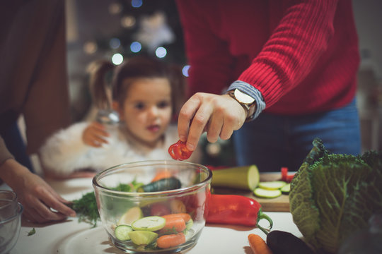 We'll add some peppers to make it more tasty.