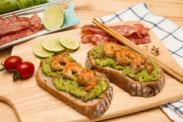 Guacamole with bread