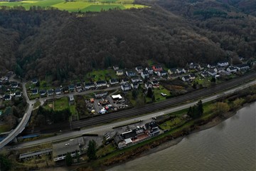 Burgen und Dörfer am Rhein