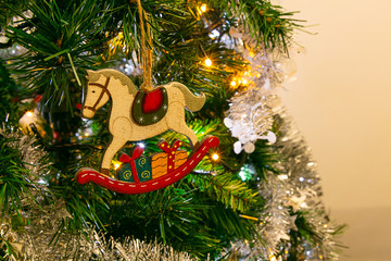 Albero di Natale luci cartolina sfondo Anno Nuovo