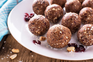 Almond cranberry energy balls