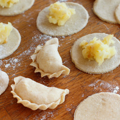 Preparation of vareniki