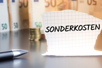 Qualifikaton schriftlich auf einem Notizzettel